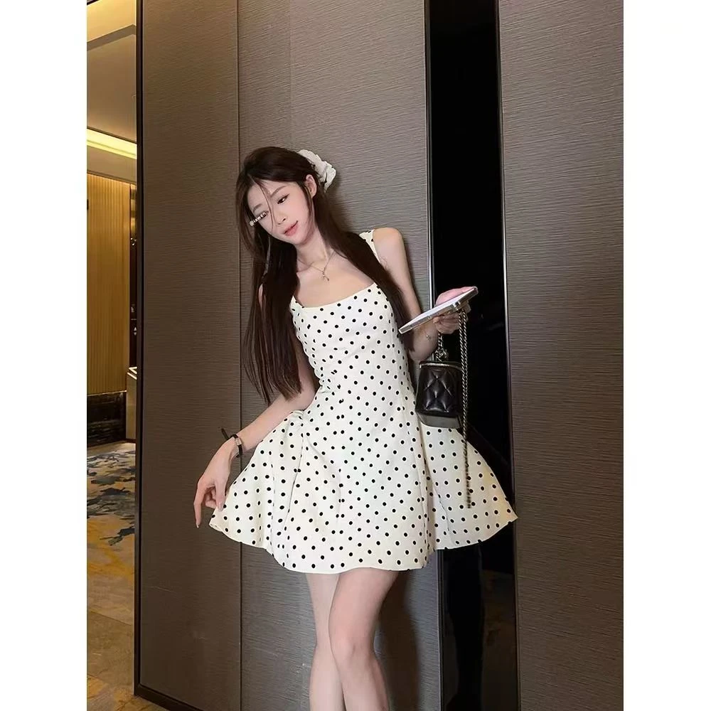 辣妹网红同款设计感套装