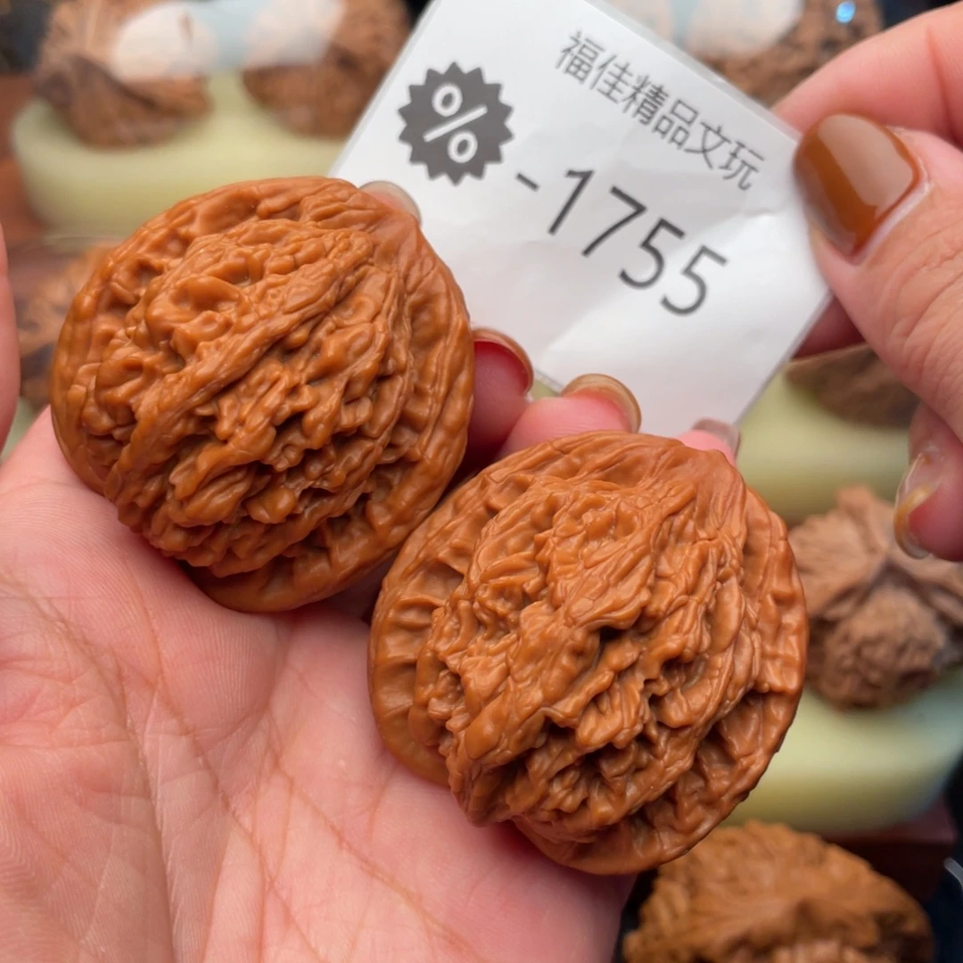 文玩核桃把件43头货老树虎头