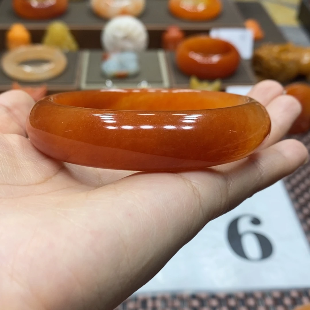 用***0石英质玉（黄龙玉）未镶嵌手镯