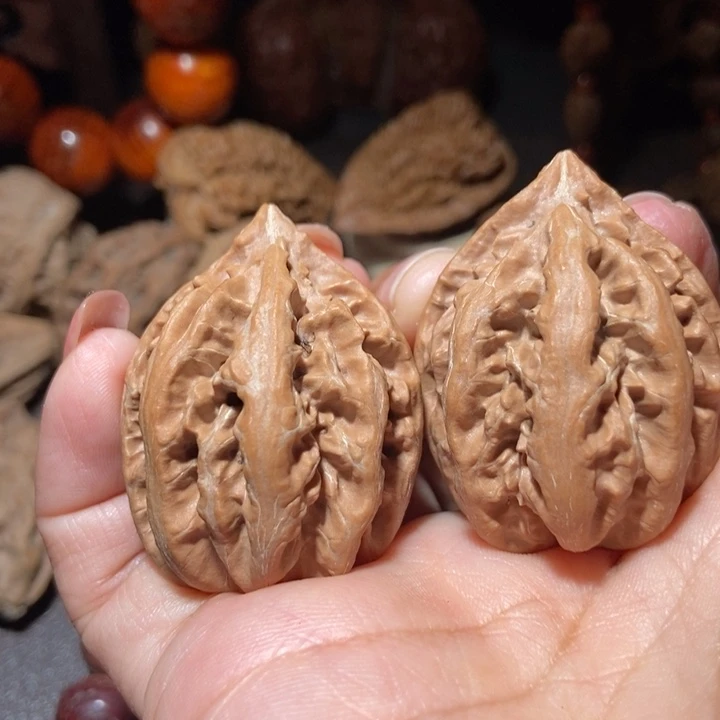 把件文玩核桃东北楸子小雪192