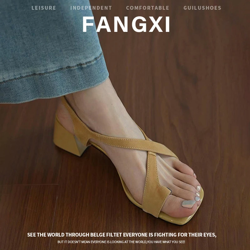 牛皮版~罗马交叉带粗跟夹趾凉鞋女夏套趾鞋子一字扣带露趾高跟鞋