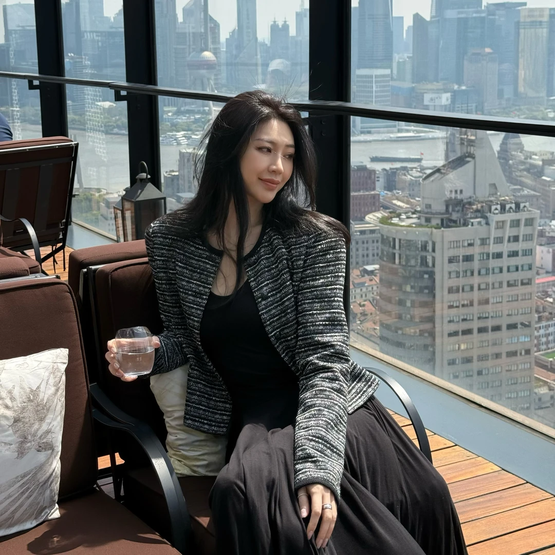 王嬛嬛MsLime25年新款【巴恩】黑色小香风外套 HD2A0962