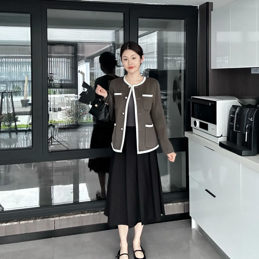 白色复古气质小香风短款长袖l骆驼绒双面呢女士小香风羊毛外套