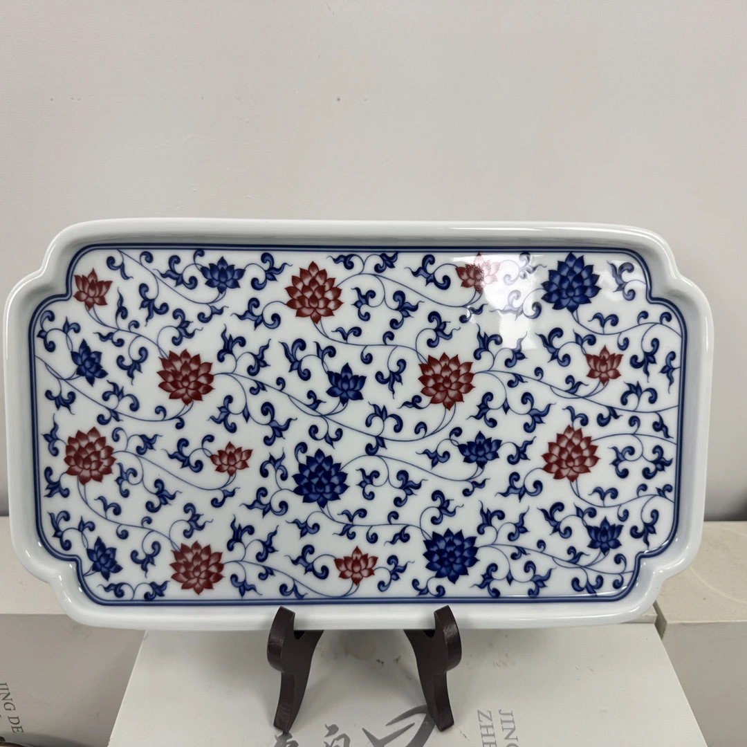 景德镇青花釉里红缠枝莲干泡台