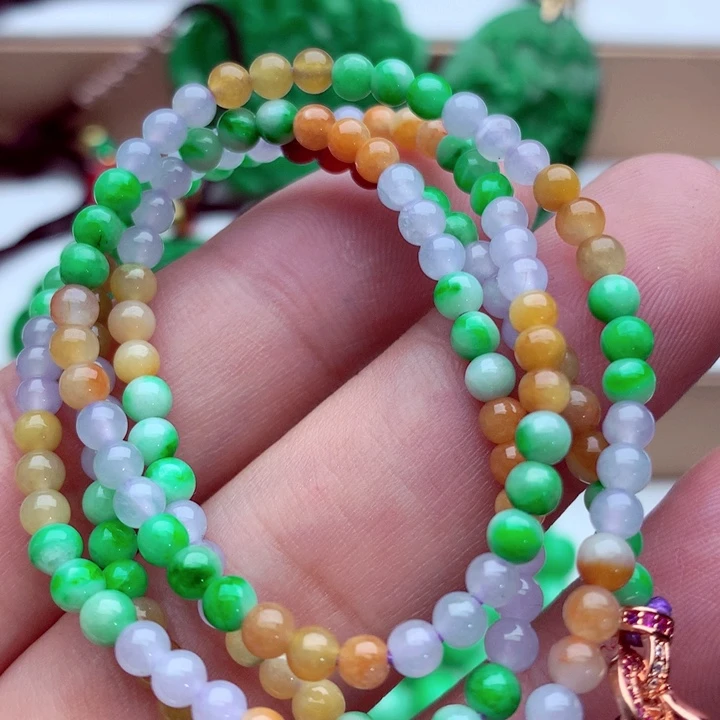 翡翠未镶嵌毛衣链