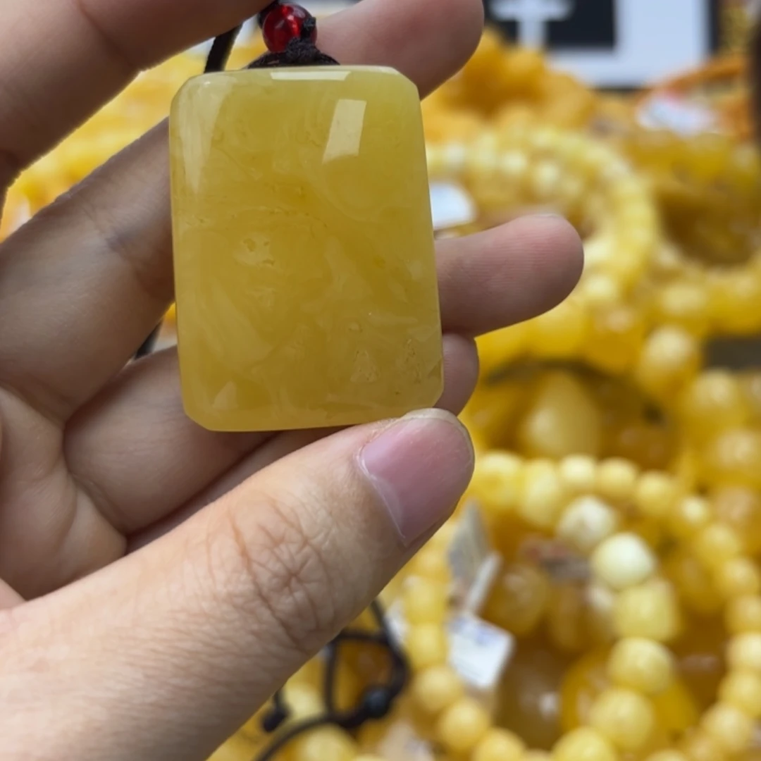 未镶嵌蜜蜡珠宝奇石