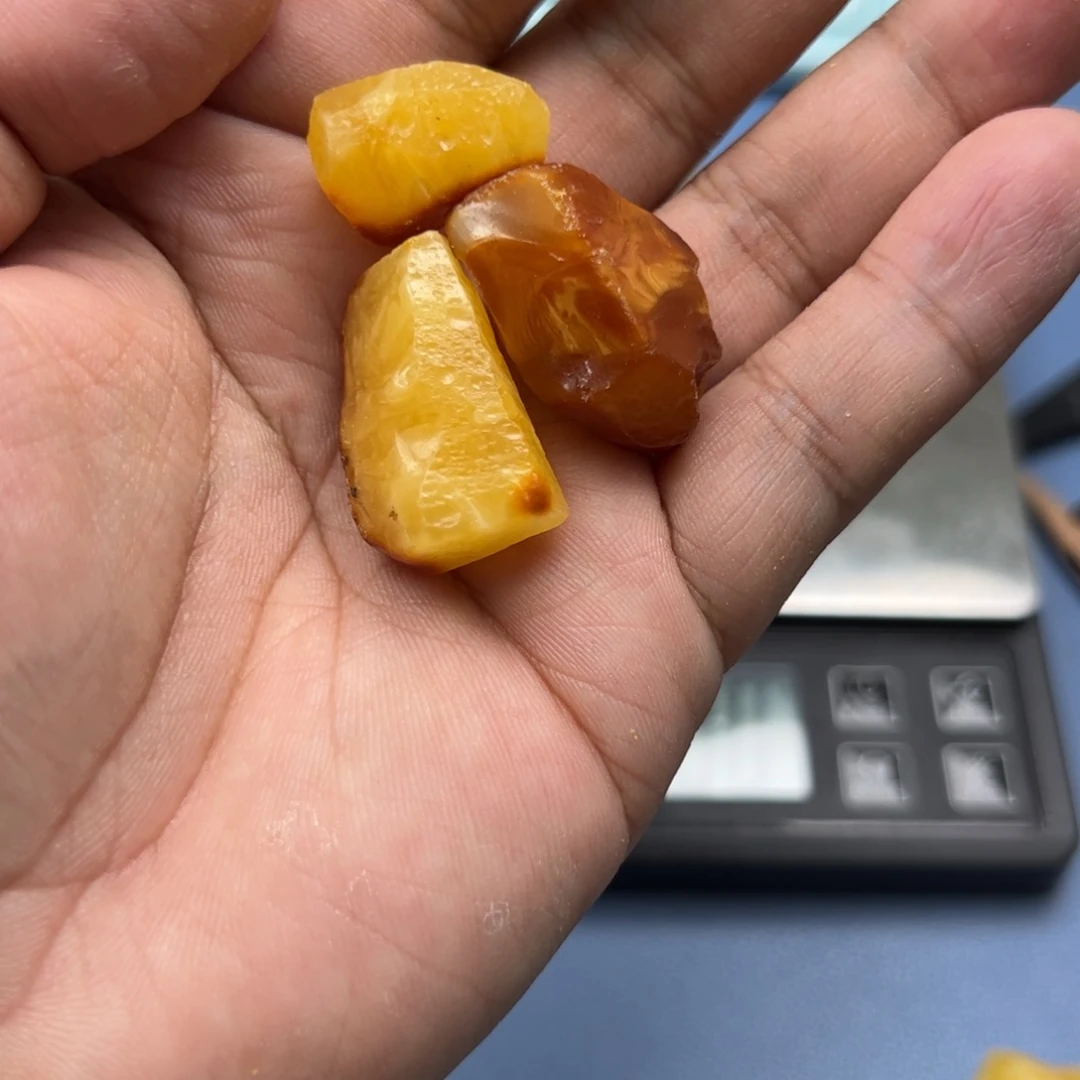 定制琥珀未镶嵌一*酒蜜蜡定制