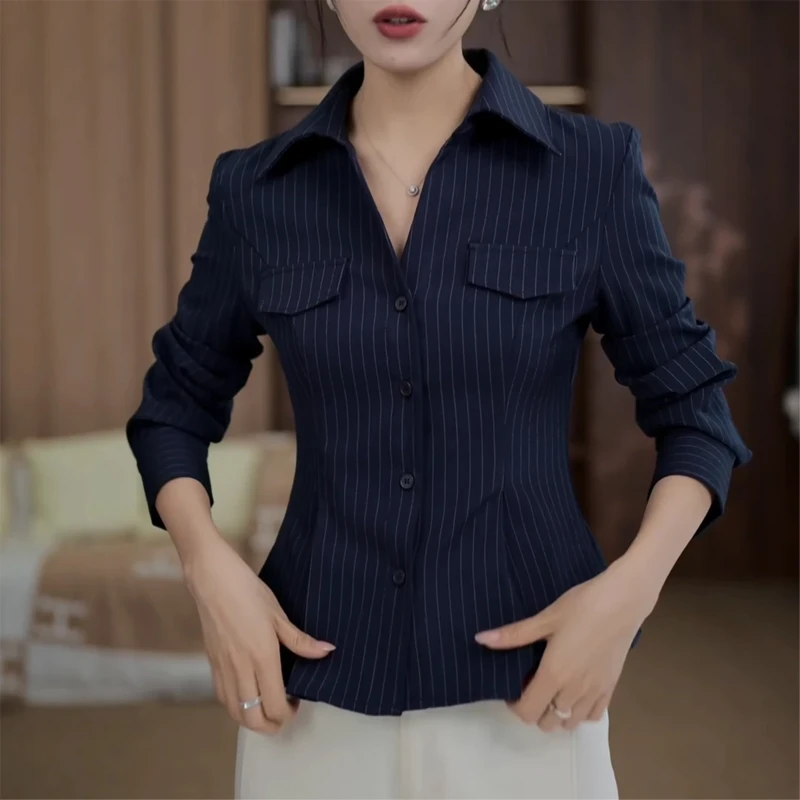2025秋季新款轻奢气质条纹长袖衬衫女收腰显瘦辣妹设计感职场上衣