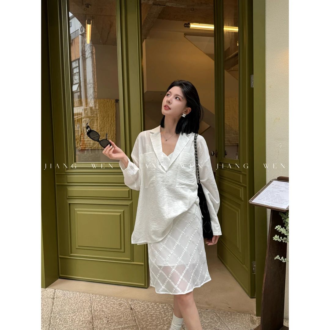 【悉尼往事】“莱赛尔+麻”极简设计感V领宽松衬衫