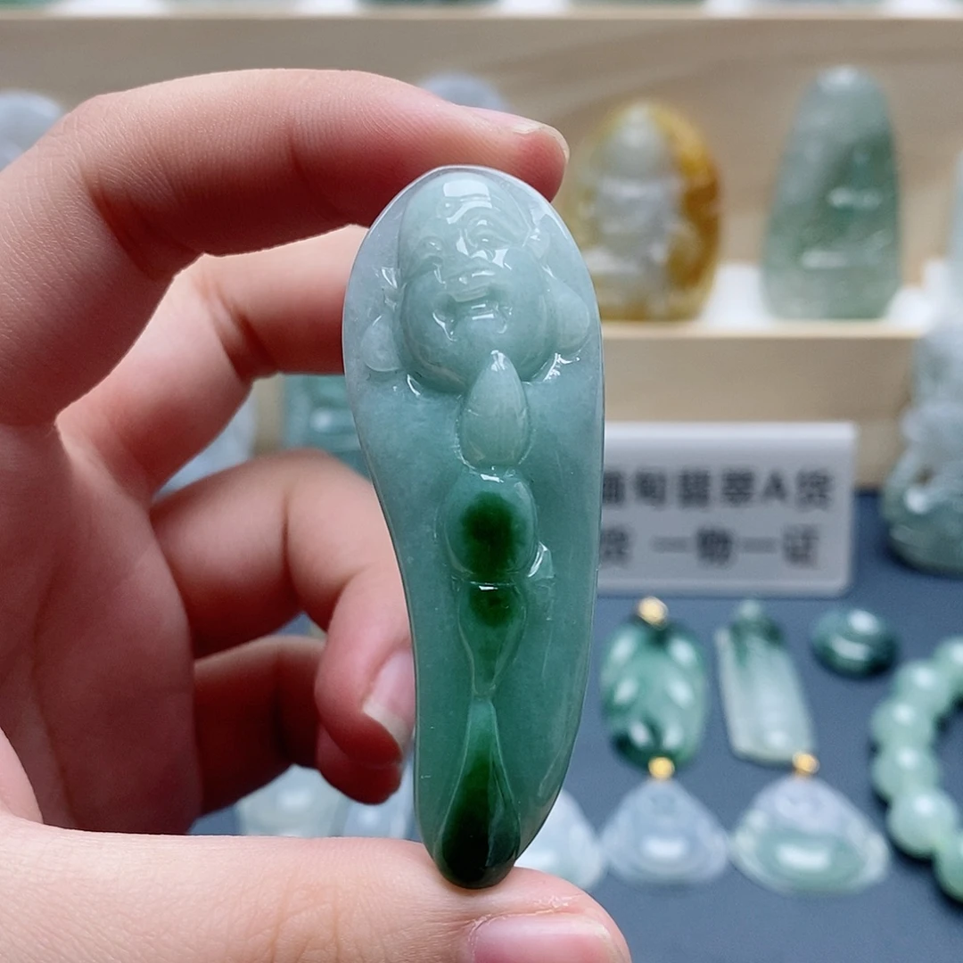吊坠(不含链)未镶嵌翡翠抱佛