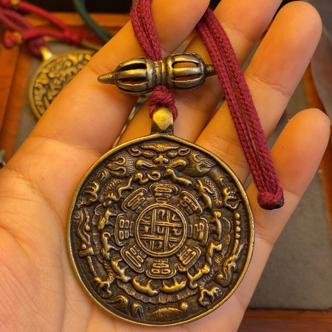 【闪购商品】泥塑买****人藏传牌子……