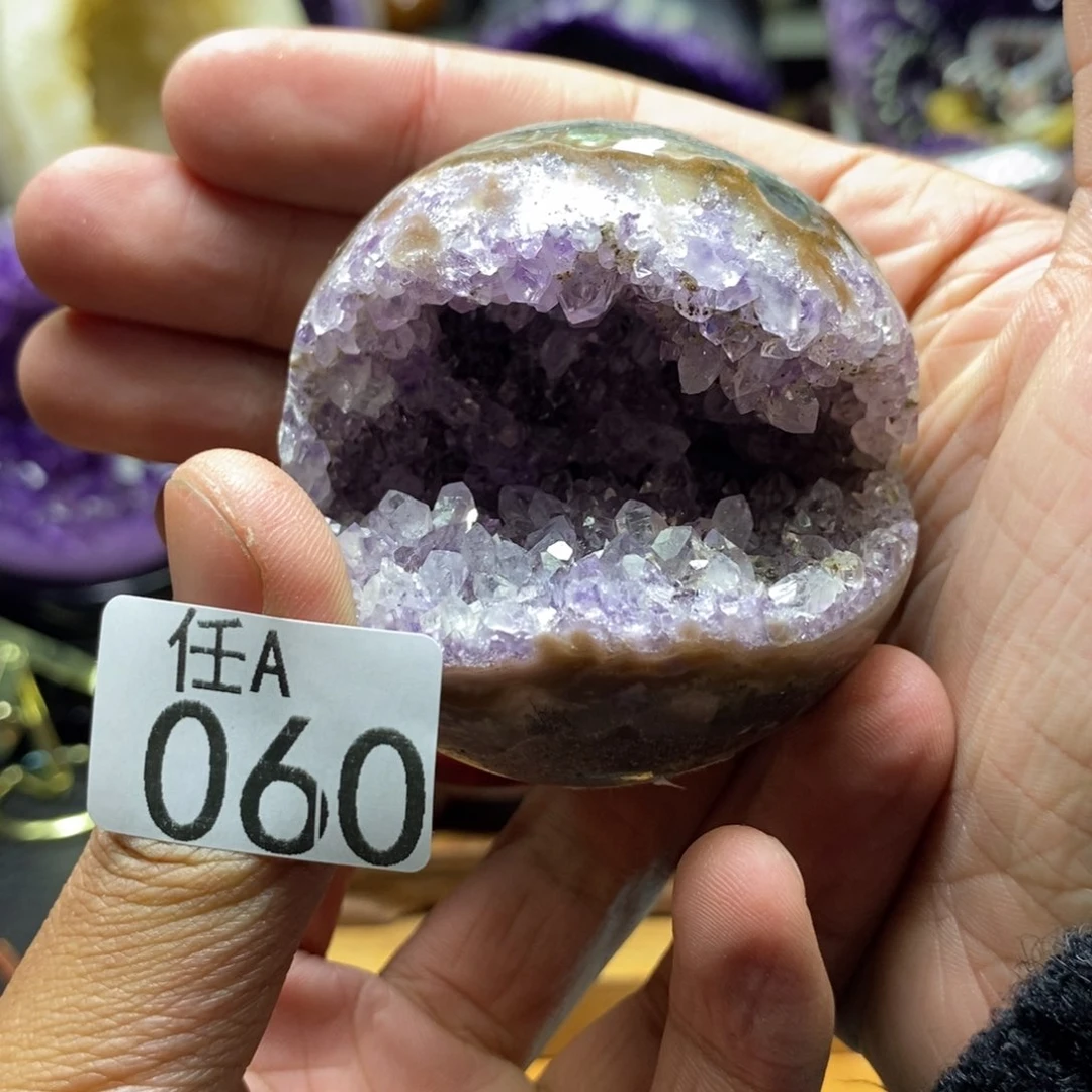 水晶大型摆件（非配饰）未镶嵌