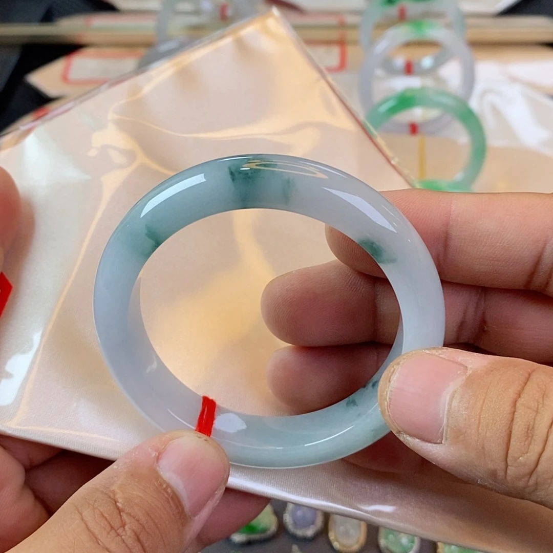 【闪购商品】未镶嵌手镯翡翠