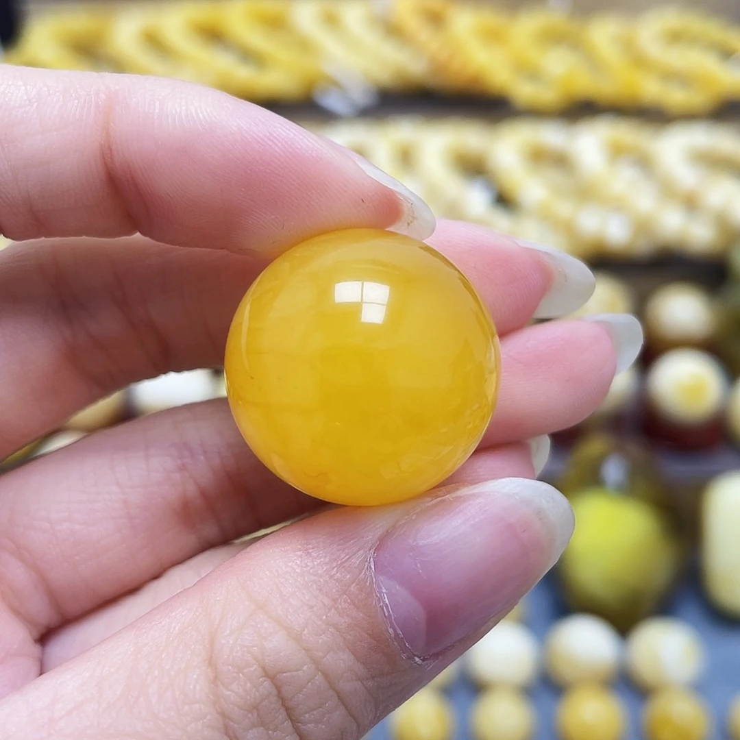 未镶嵌琥珀裸石23mm鸡油黄圆珠微瑕