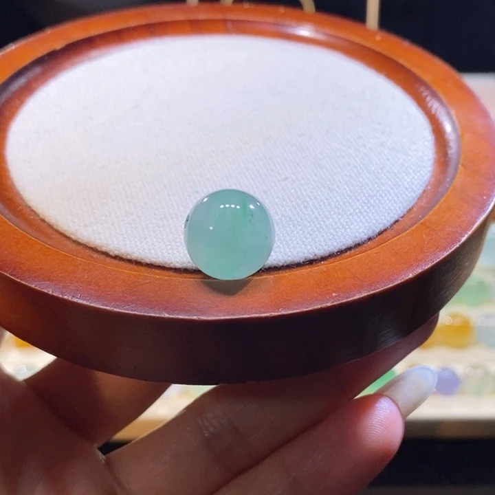 翡翠未镶嵌吊坠(不含链)翡翠冰木那绿珠卡13.8m