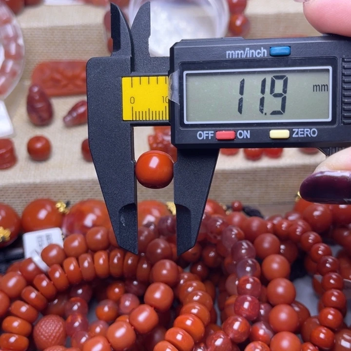 南红玛瑙未镶嵌颈饰老型