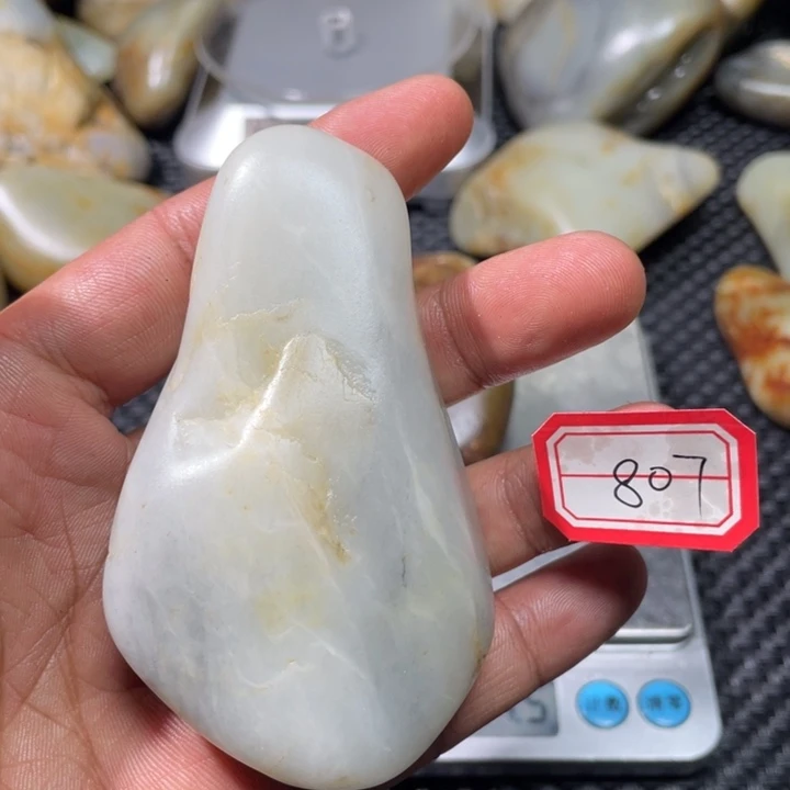 颈饰未镶嵌和田玉朝**月807