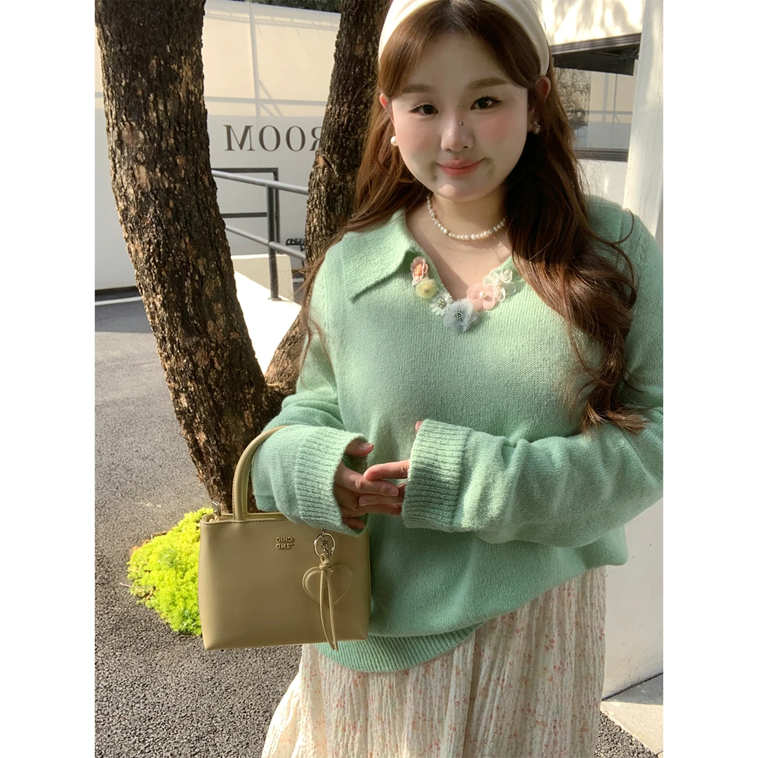 徐达布【春日邮报】大码绿色V领针织衫女独特宽松毛衣M28650C51