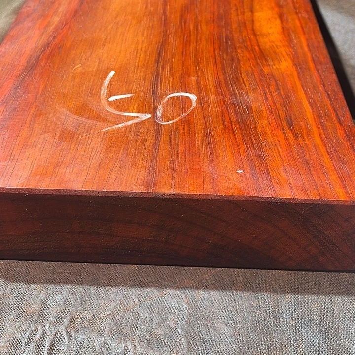 用***2木精品规格底座木料的