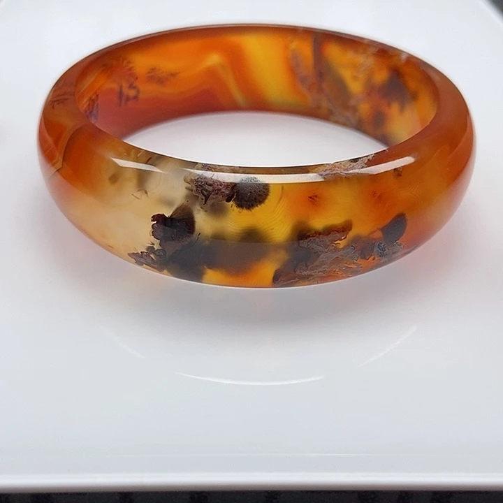 手镯玛瑙/玉髓未镶嵌王*妹