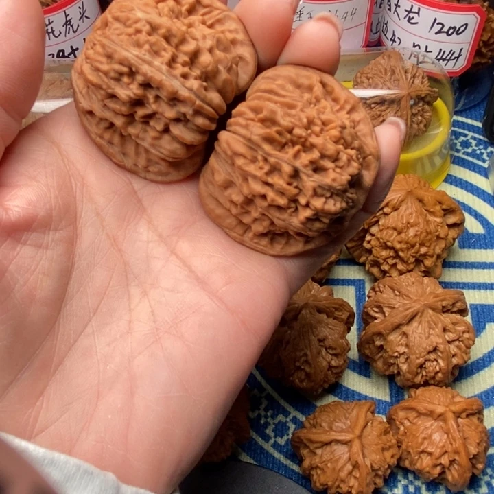 丰***帆吊坠桃核四座楼核桃