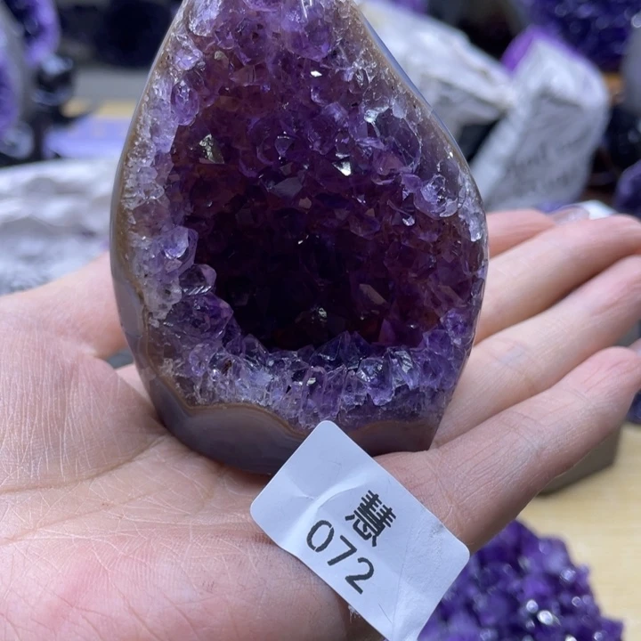 未镶嵌水晶大型摆件（非配饰）就****