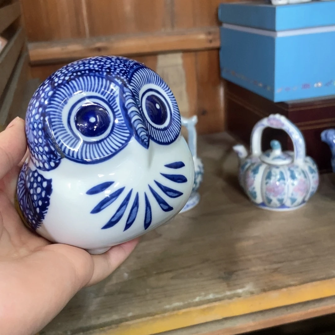 摆件花瓶手绘釉下彩