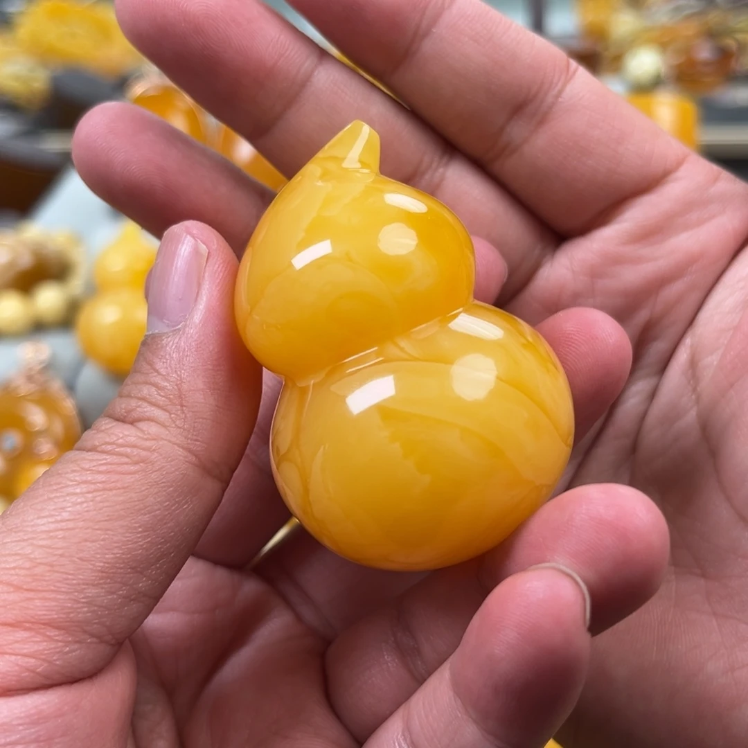 蜜蜡未镶嵌珠宝奇石二***姐