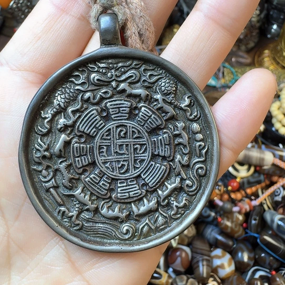 泥塑扎西德勒独特设计