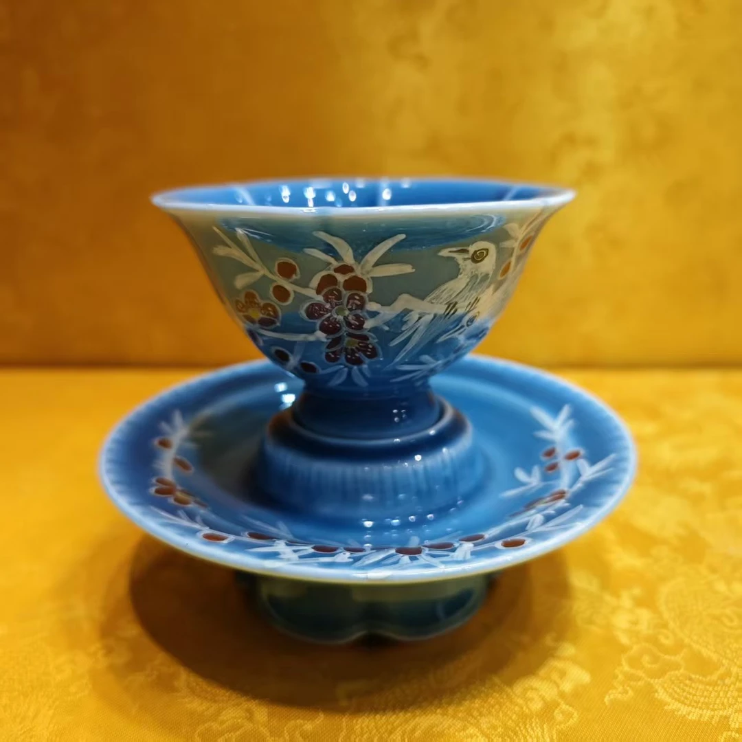 景德镇陶瓷蓝釉花鸟杯