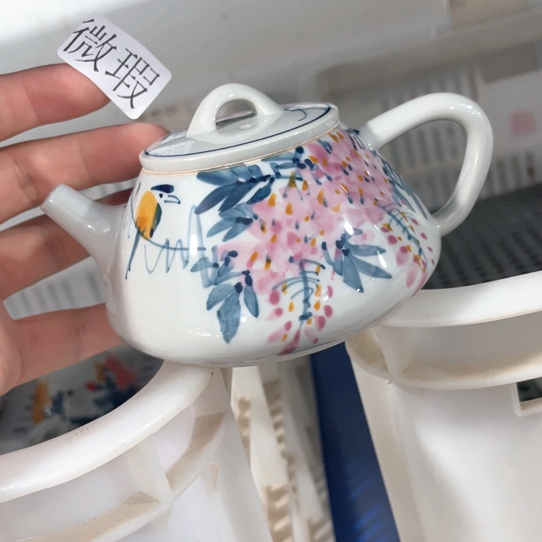 釉下手绘茶具微瑕
