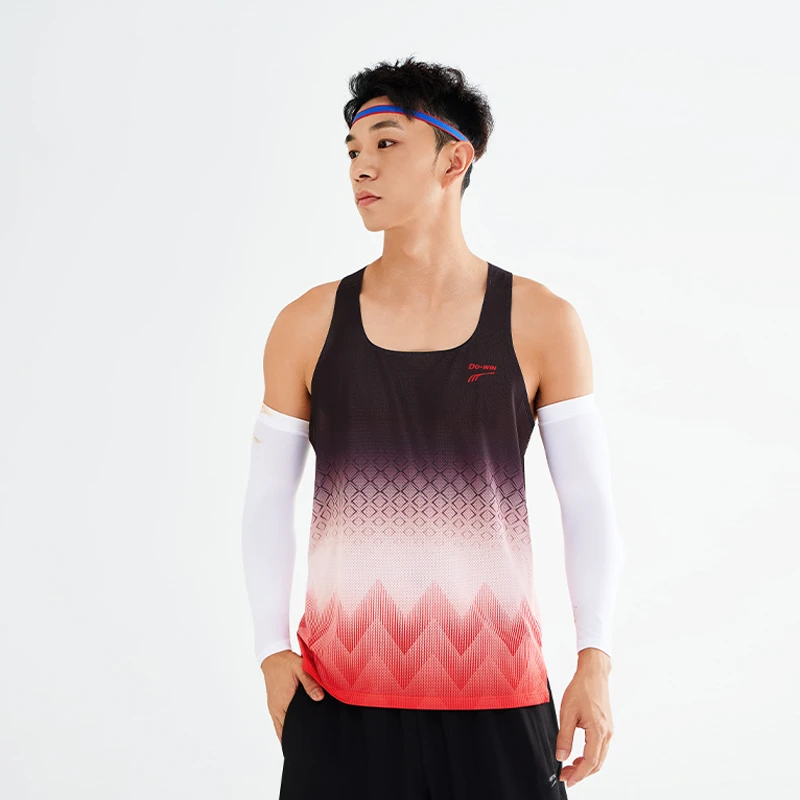 多威战神4专业跑步运动背心男款时尚高弹轻便透气速干2142509