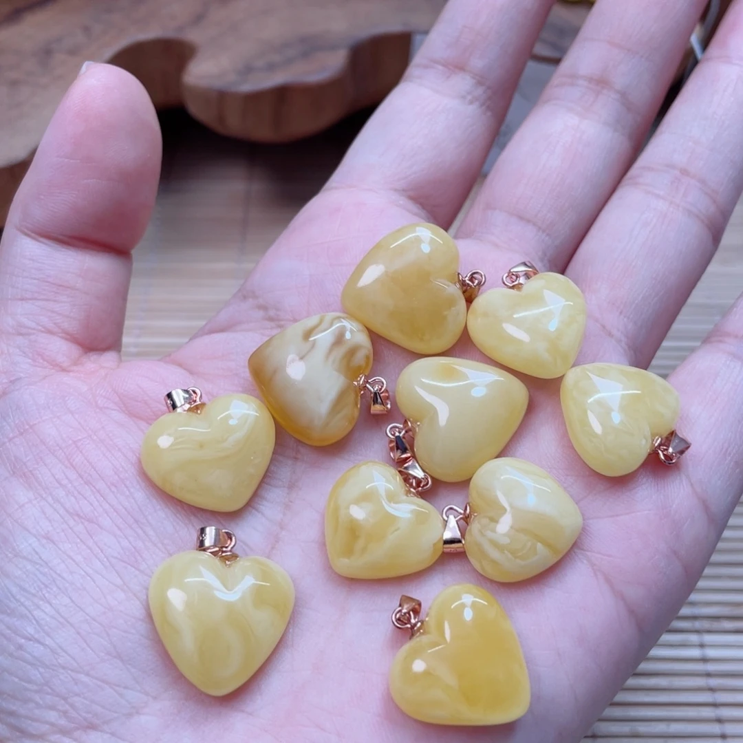 蜜蜡未镶嵌手串多样性发其中一个
