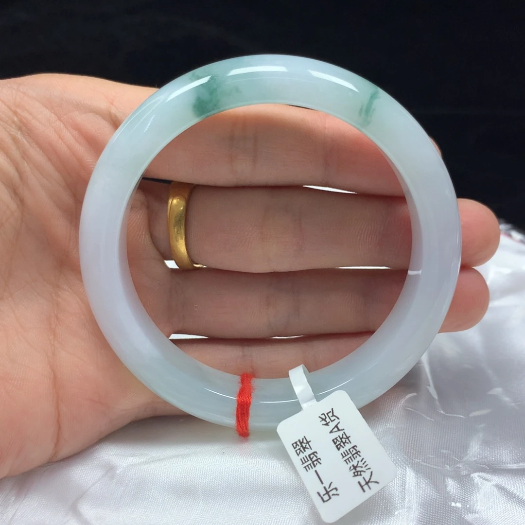 未镶嵌手镯（圆镯）翡翠56.3