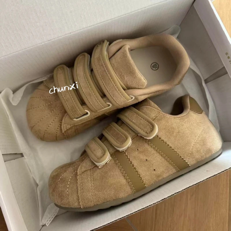 魔术贴贝壳头德训鞋女202秋冬新款平底内增高百搭运动休闲小白鞋