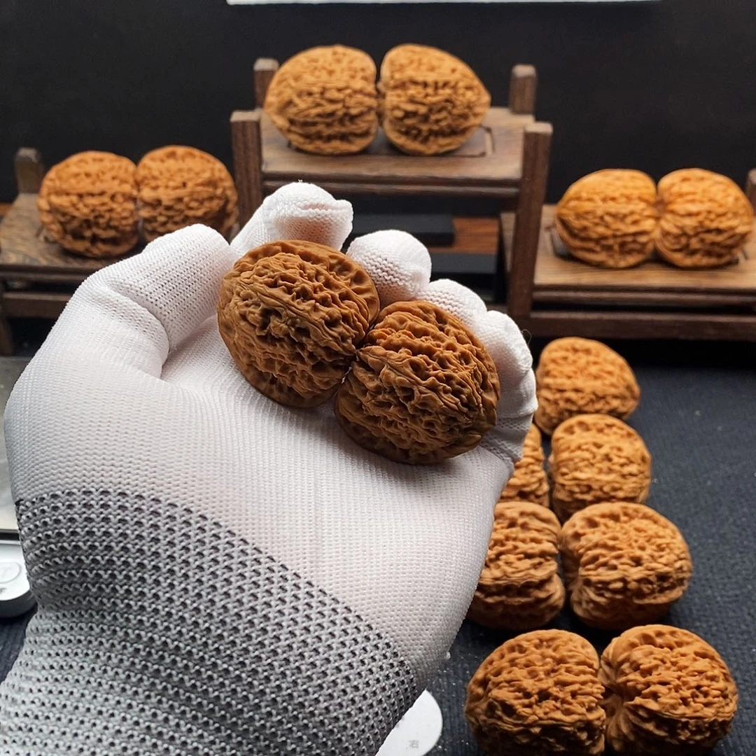 文玩核桃把件36-36-35南疆涿鹿全品三角