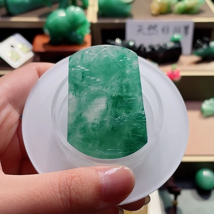 雏***·石英质玉吊坠未镶嵌