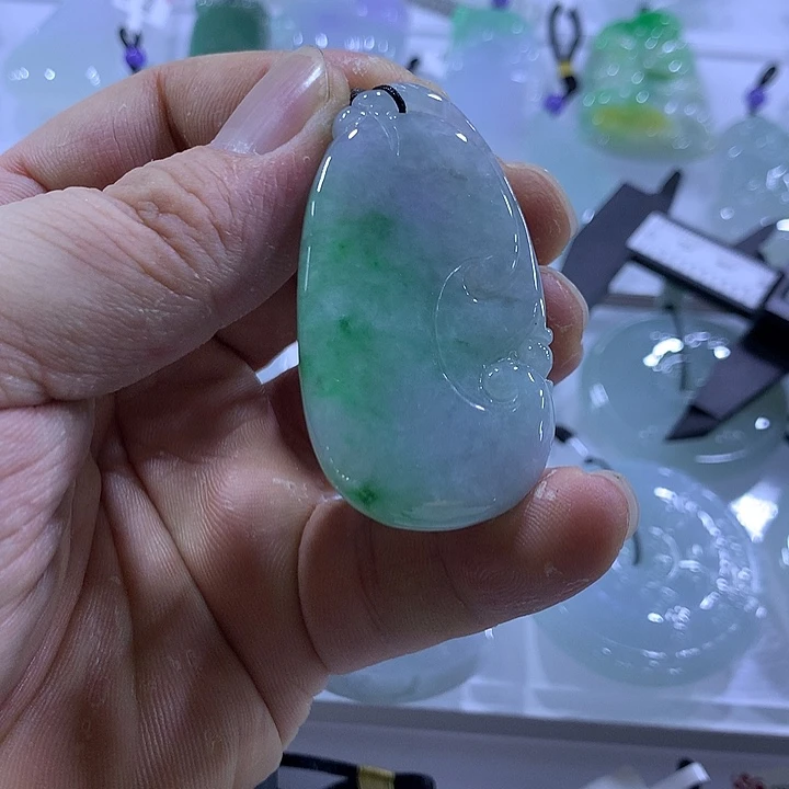 翡翠未镶嵌颈饰天然翡翠A货吊坠