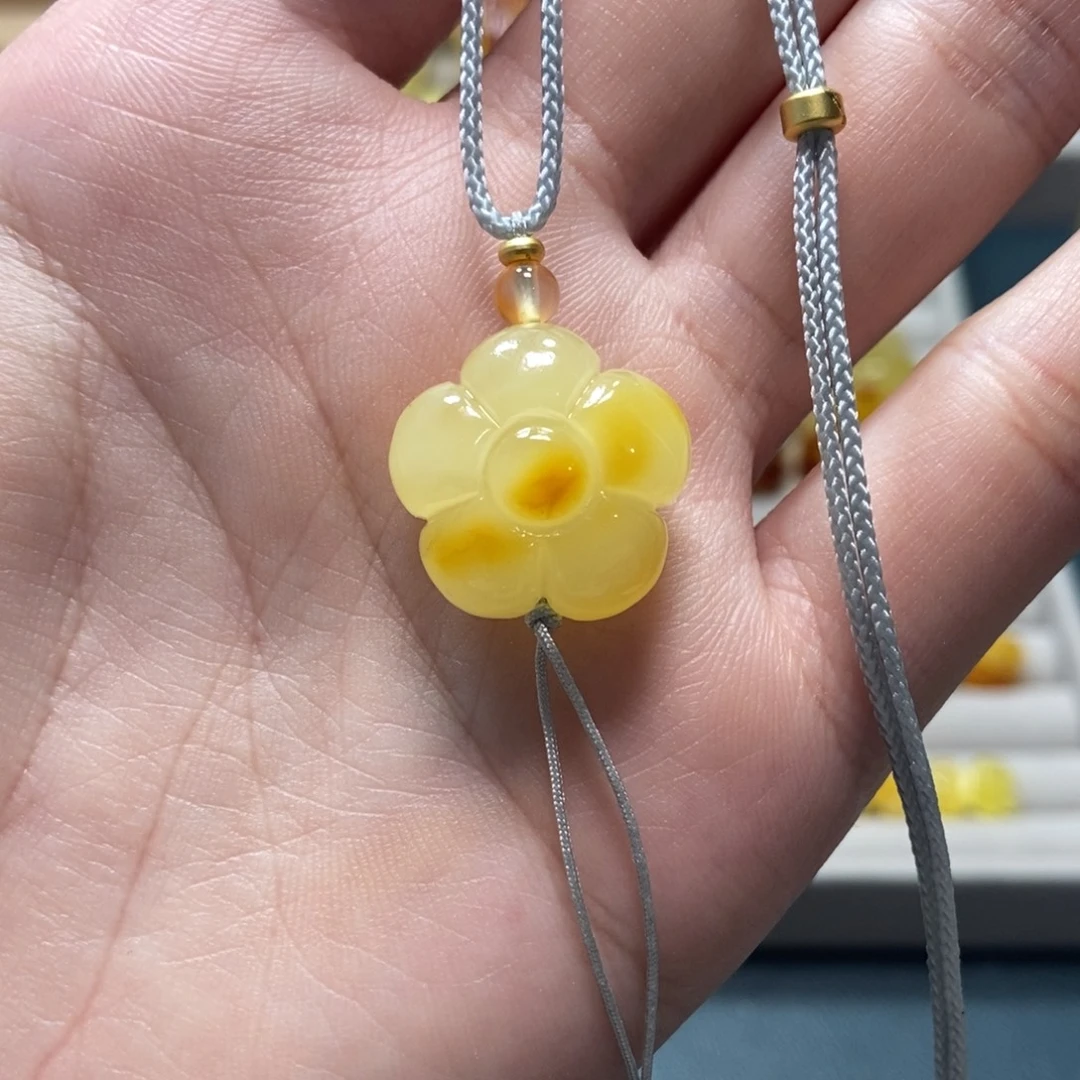 未镶嵌琥珀裸石天然琥珀蜜蜡吊坠