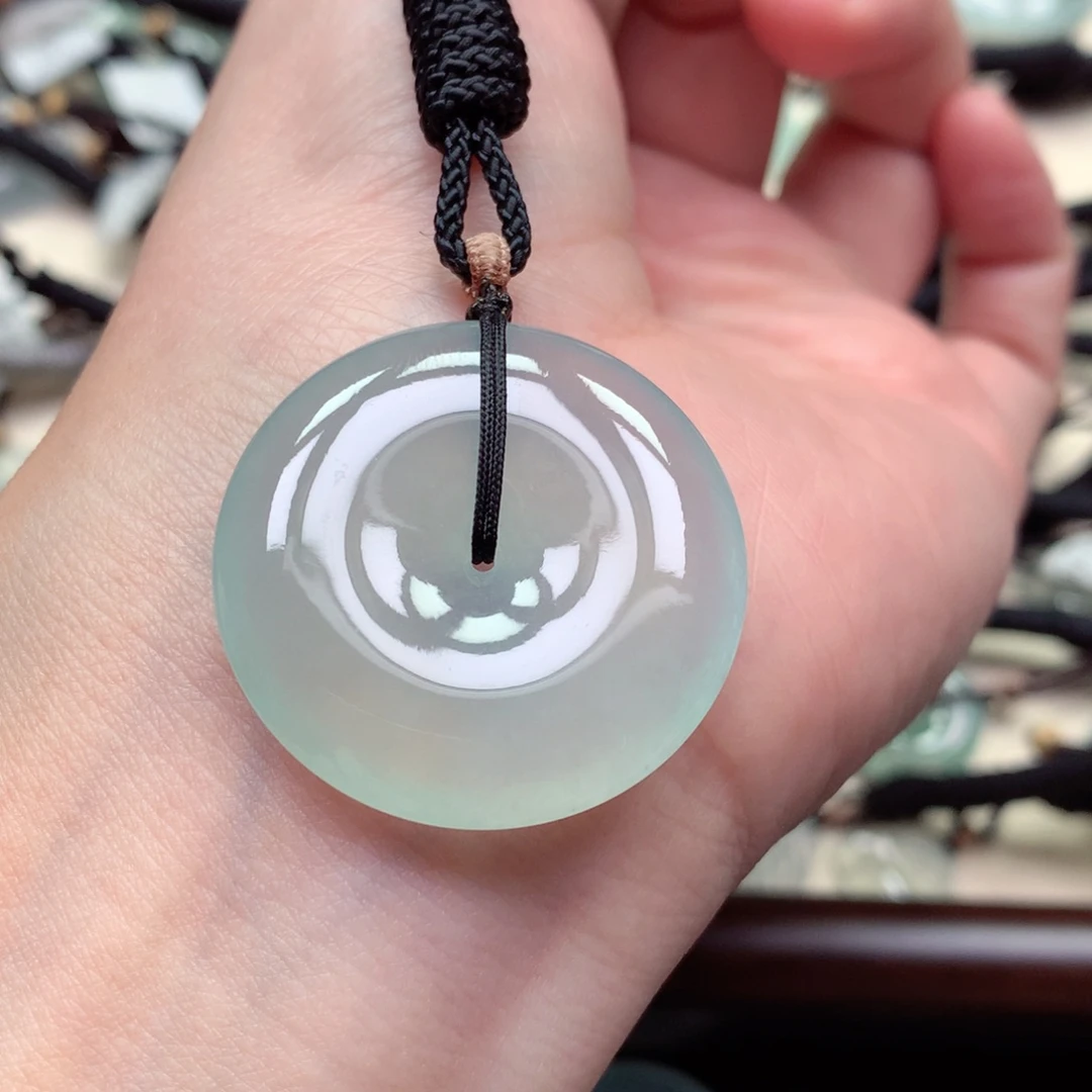 翡翠未镶嵌颈饰扣子