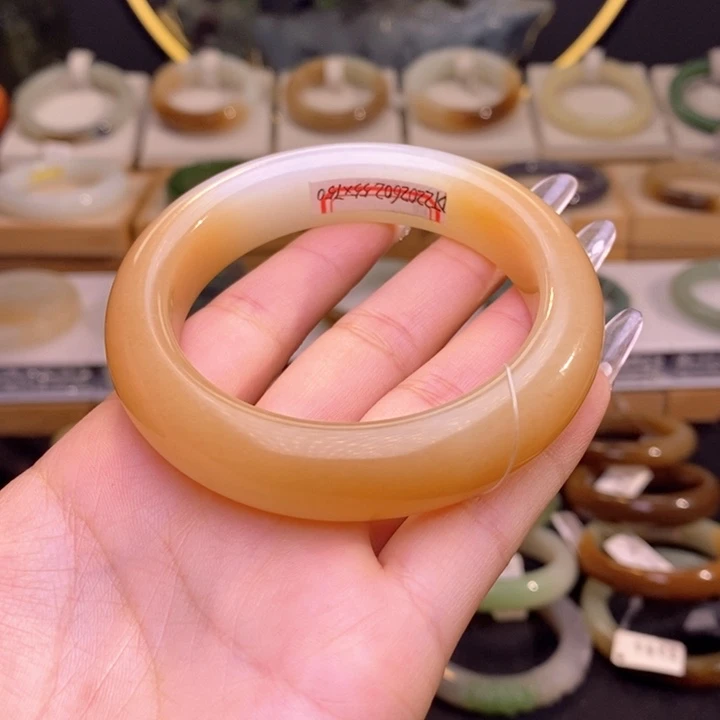 和田玉未镶嵌珠宝奇石55.3