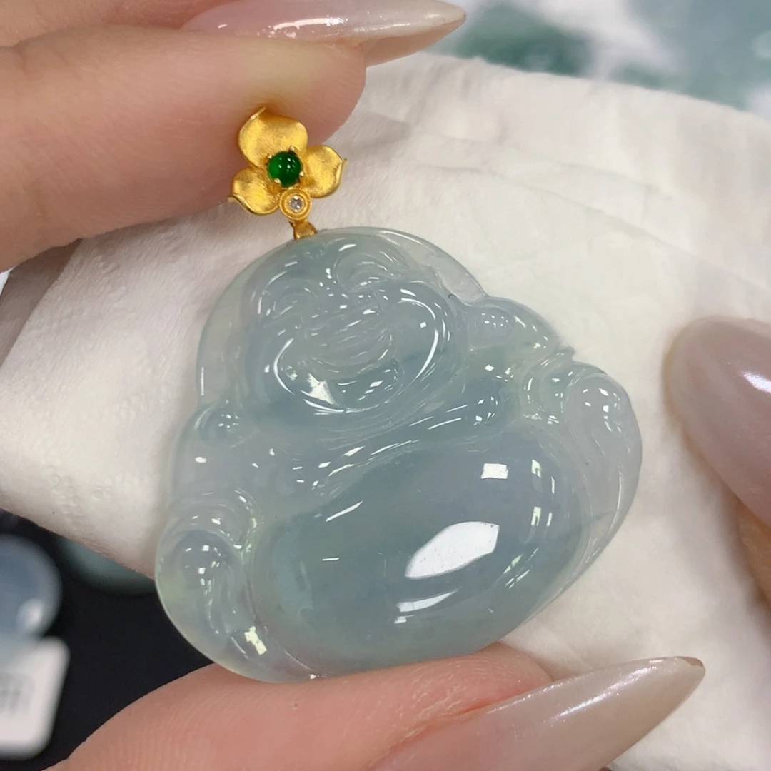 颈饰18K金镶嵌翡翠