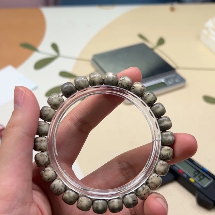 白玉菩提吊坠绿色500