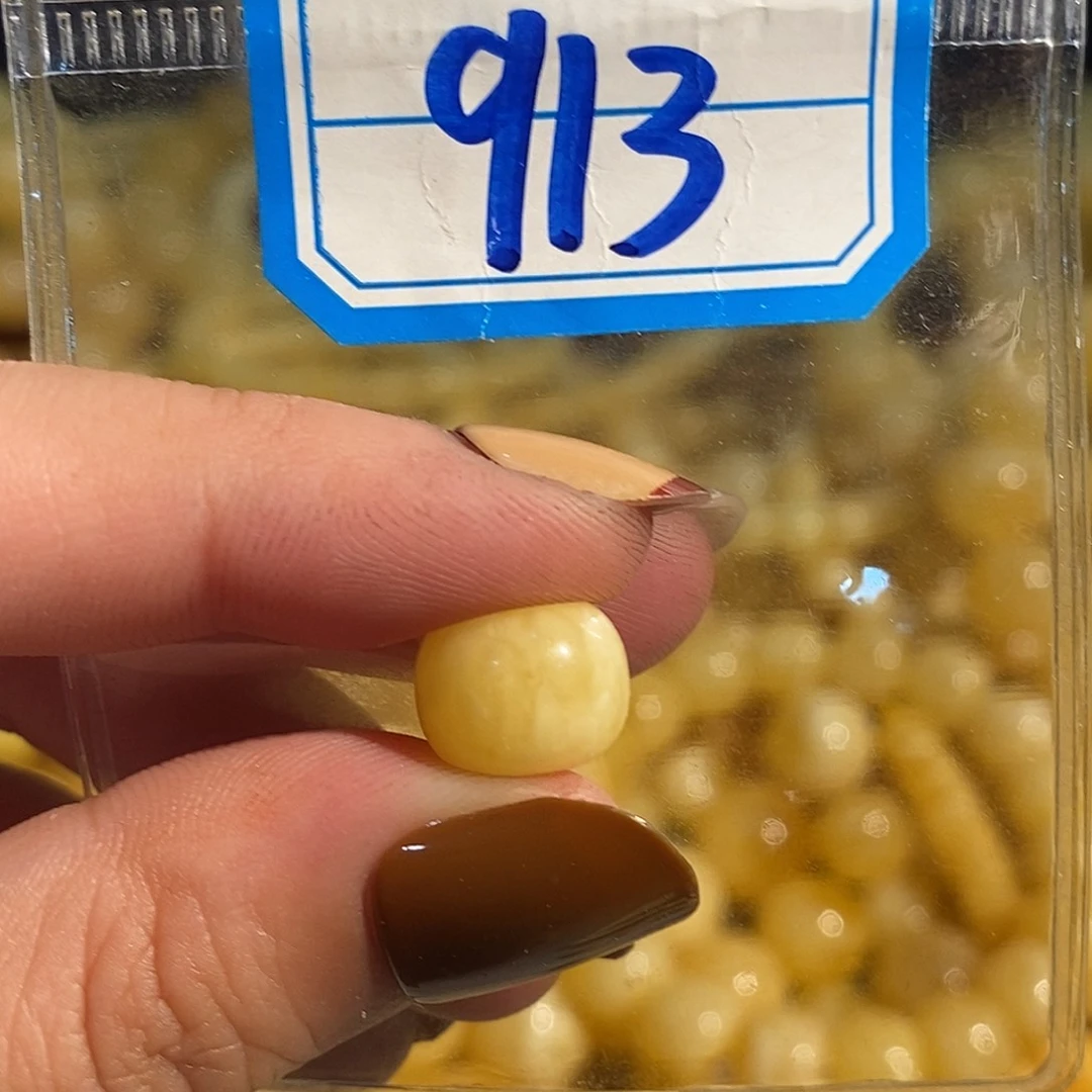 未镶嵌琥珀珠宝奇石913