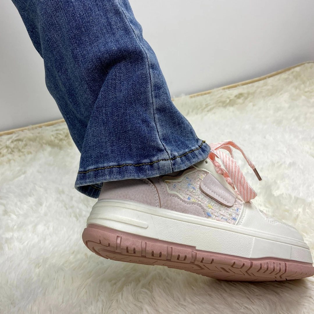 低帮秋季板鞋日常情侣休闲板鞋牛仔百搭小众小白鞋