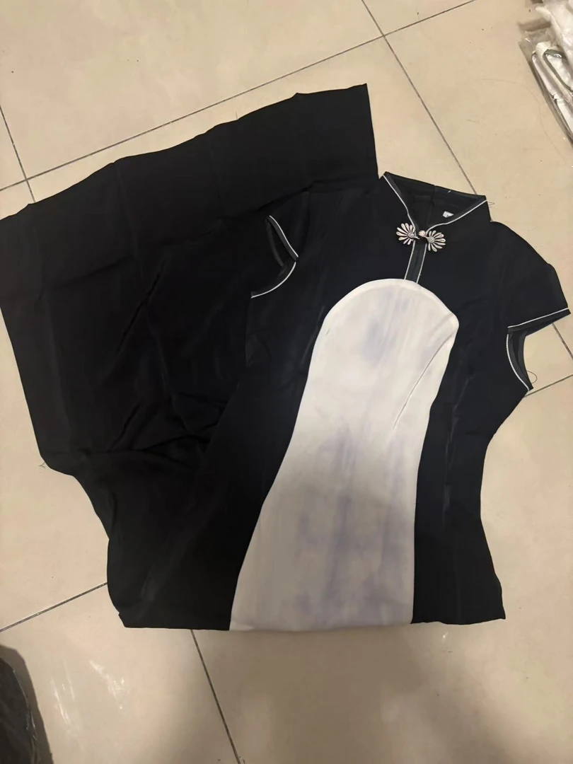 0741 【瑕疵 染色】黑色 月牙袖 花扣 旗袍