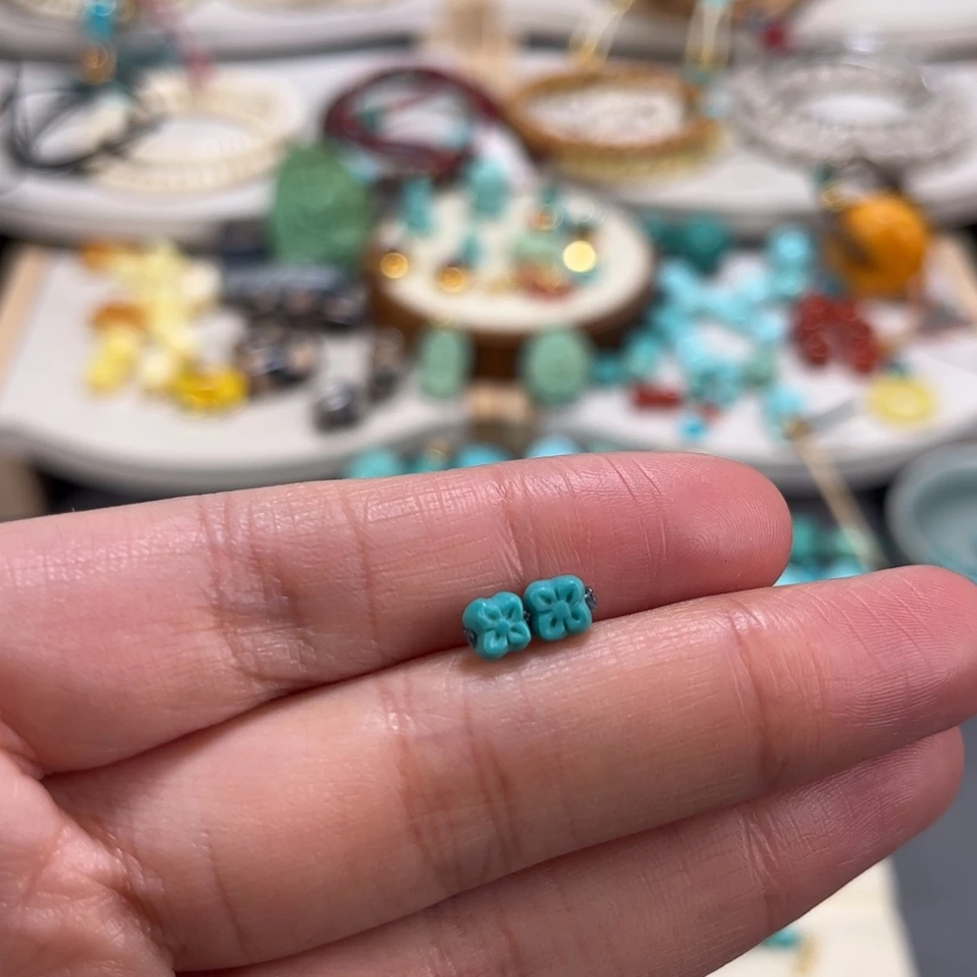 绿松石未镶嵌雕刻件松石柿柿如意