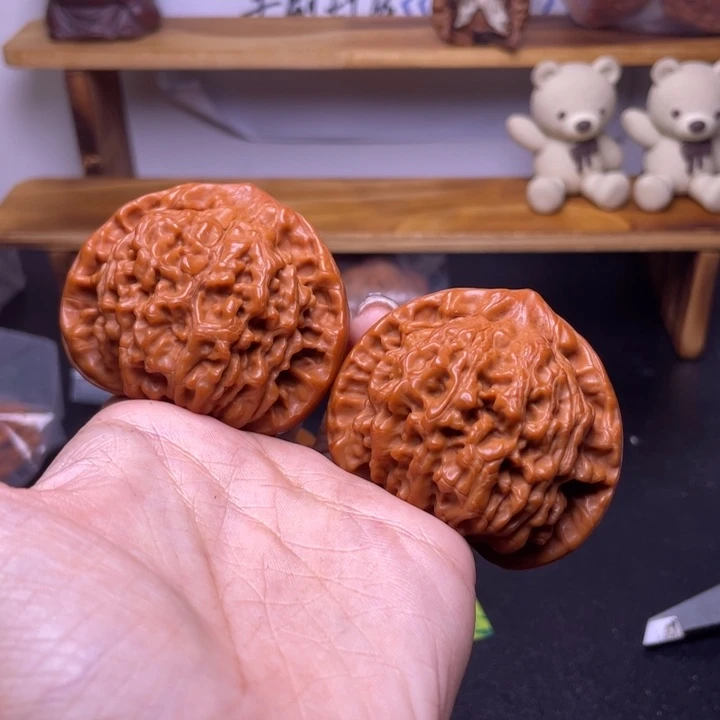 姜***庆大叶紫檀（黑酸枝木类）管帽福利