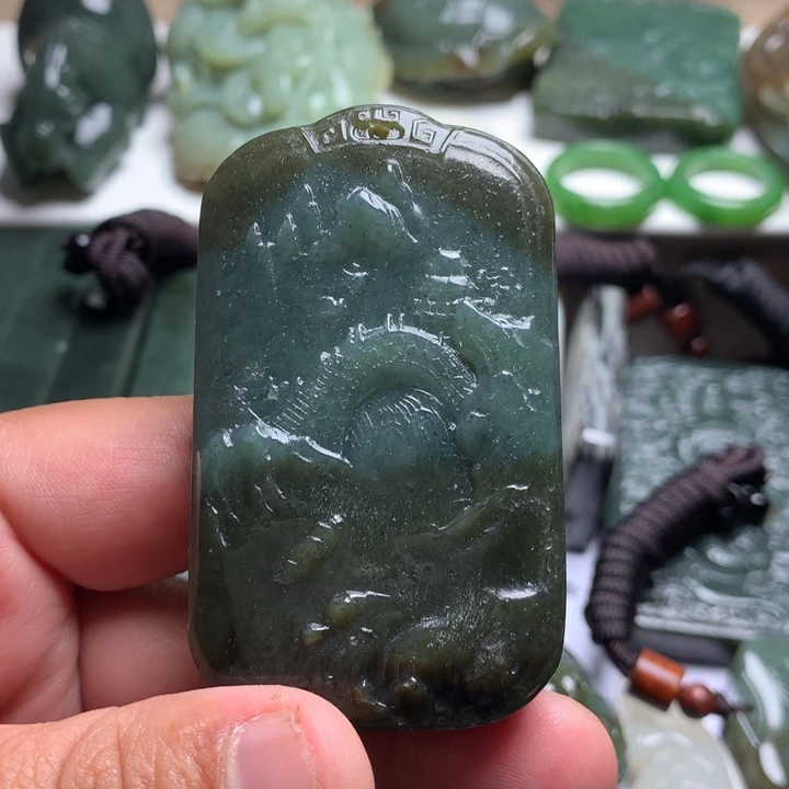 和田玉未镶嵌颈饰