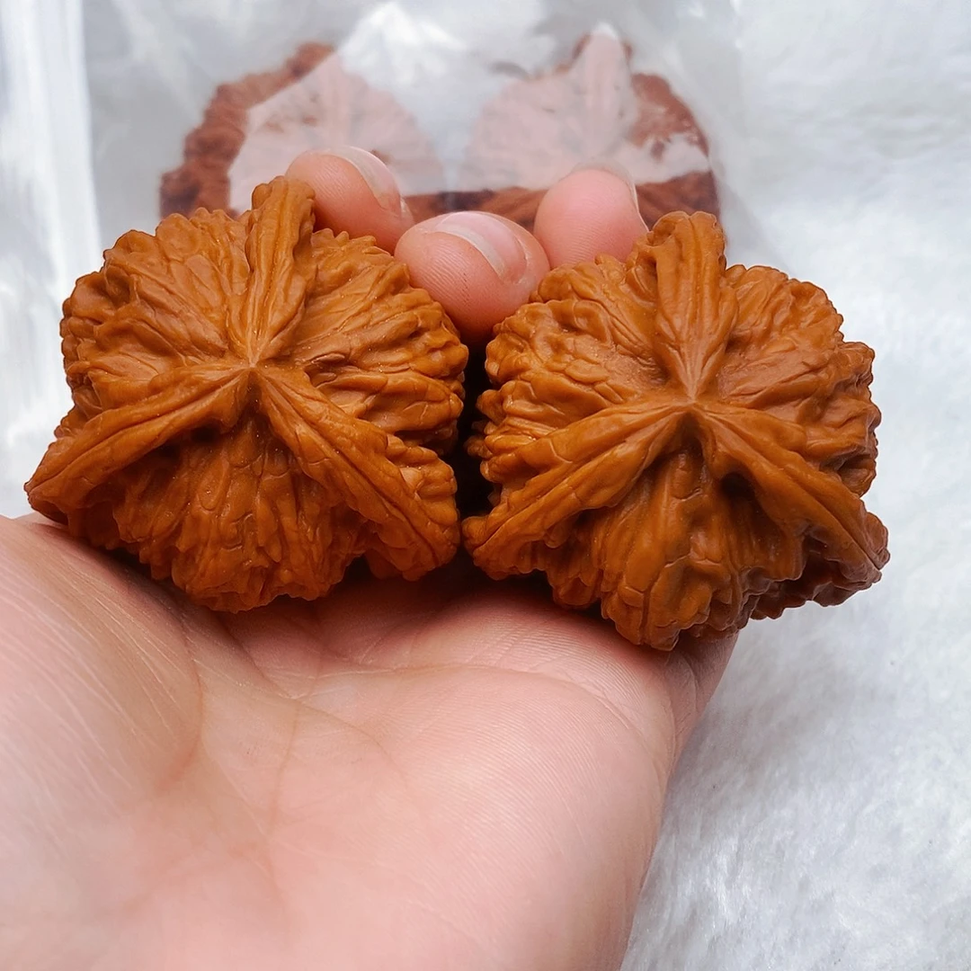 念***沉吊坠文玩核桃三棱